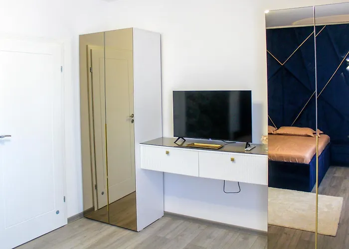 Italian Style' 布加勒斯特